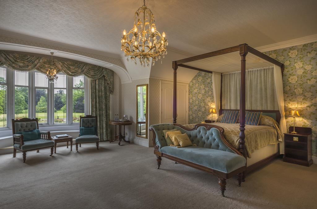 Petwood Hotel Woodhall Spa Esterno foto