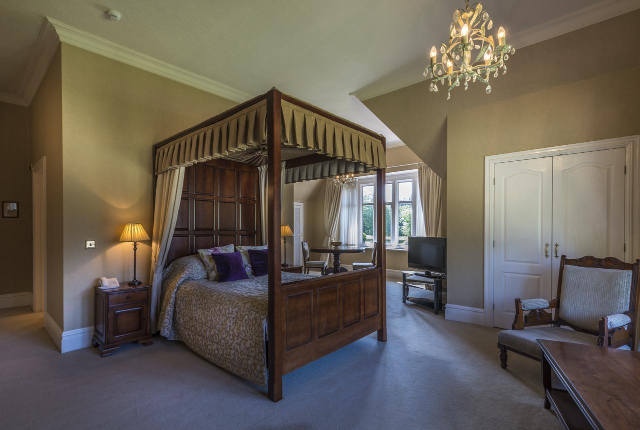 Petwood Hotel Woodhall Spa Esterno foto