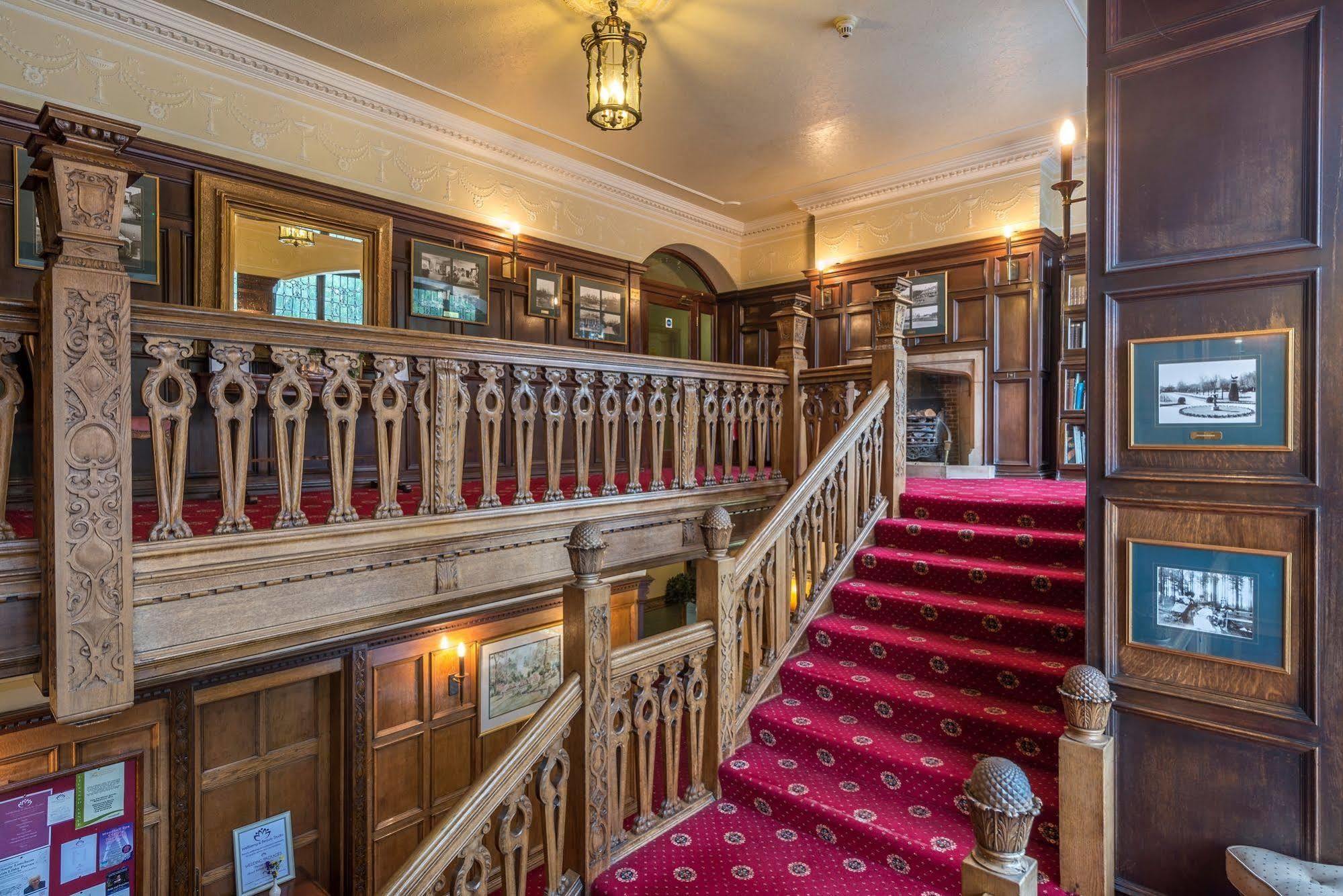 Petwood Hotel Woodhall Spa Esterno foto