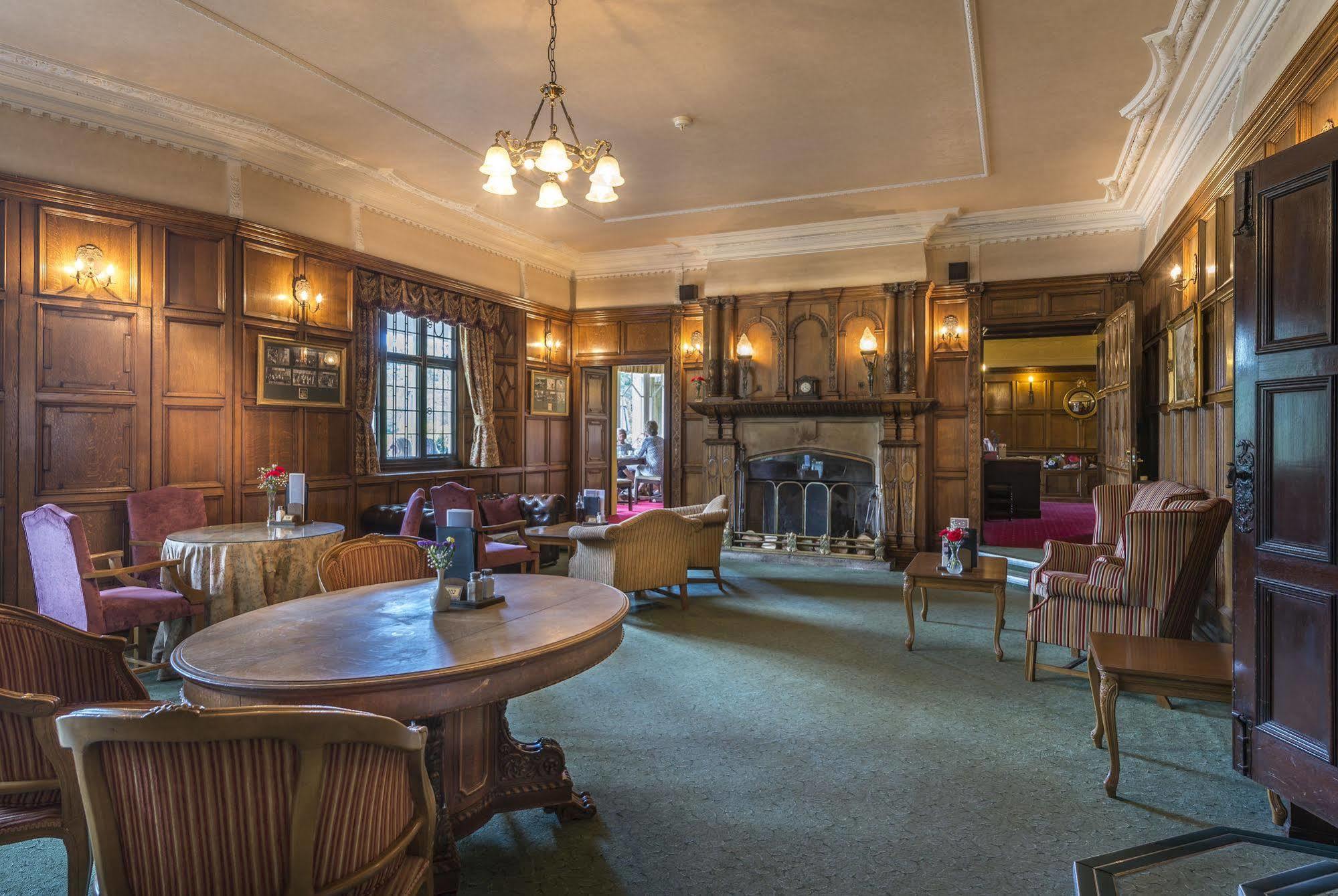 Petwood Hotel Woodhall Spa Esterno foto