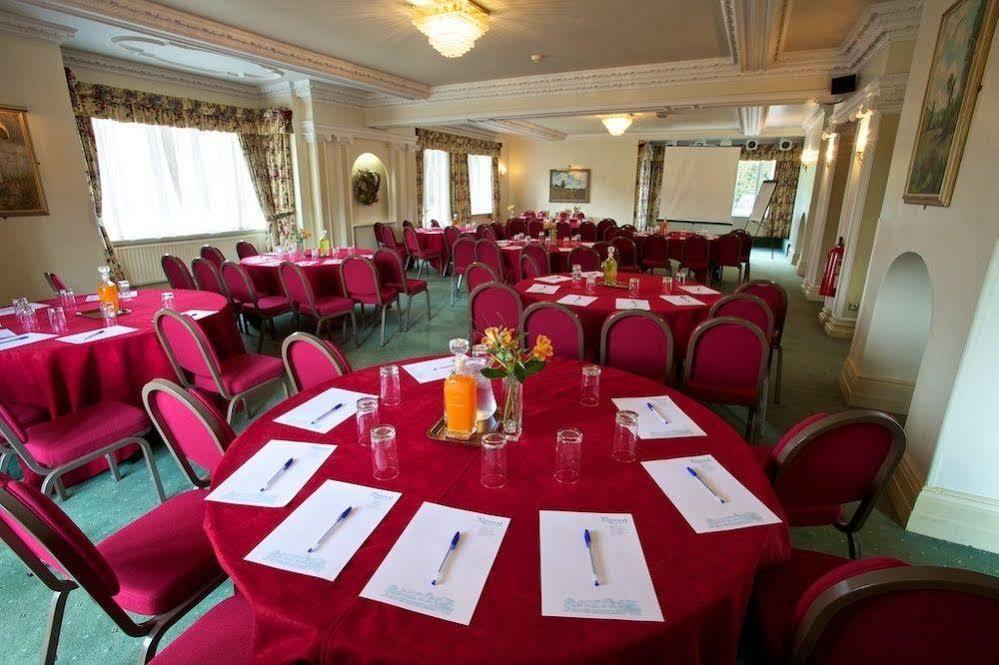 Petwood Hotel Woodhall Spa Esterno foto