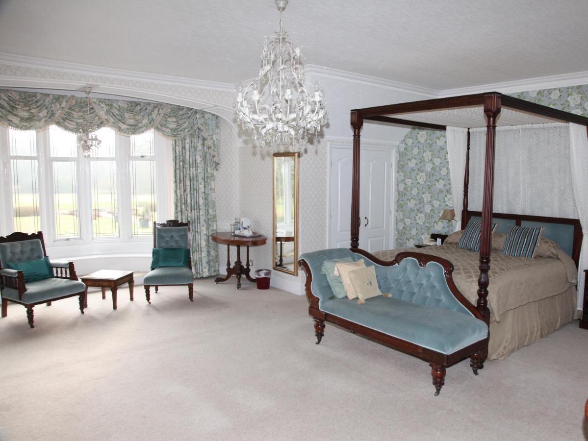 Petwood Hotel Woodhall Spa Esterno foto