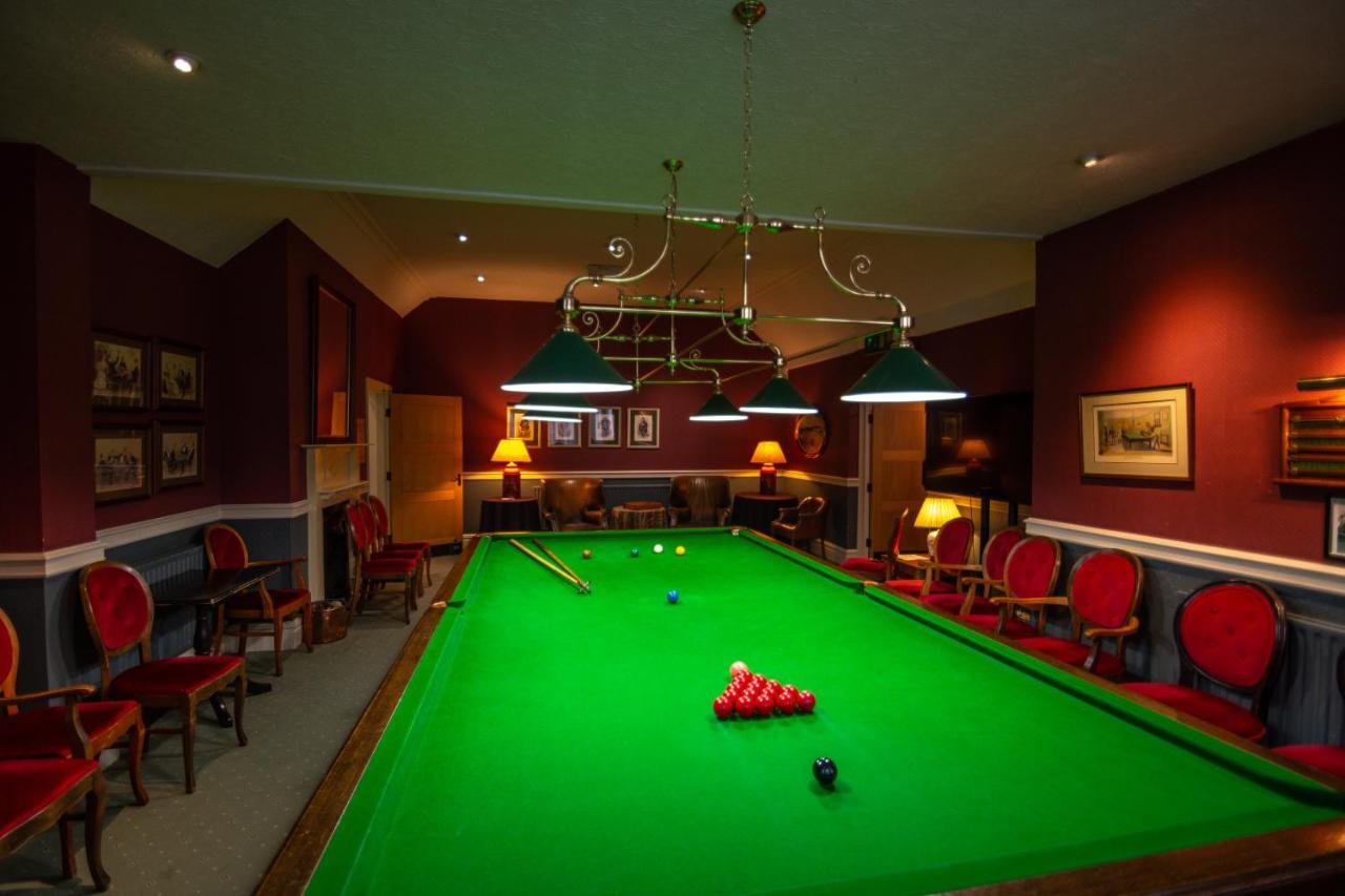 Petwood Hotel Woodhall Spa Esterno foto