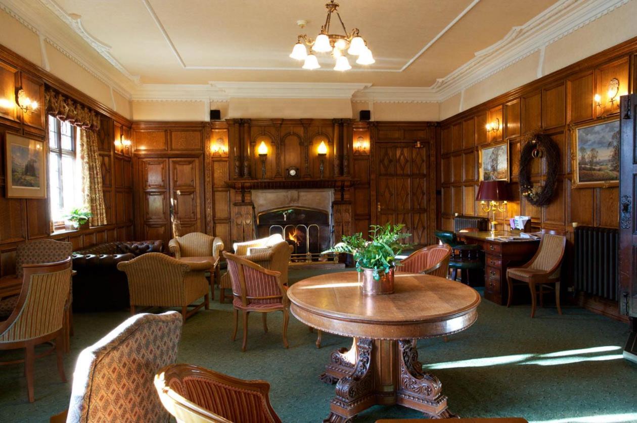 Petwood Hotel Woodhall Spa Esterno foto